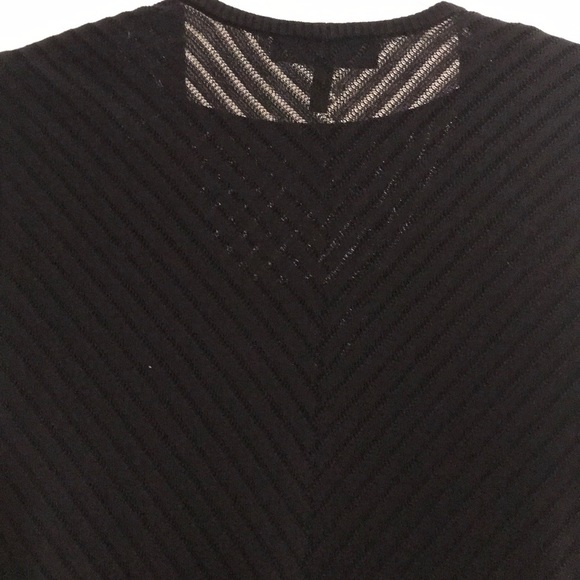 Escada sweater set - Picture 3 of 4